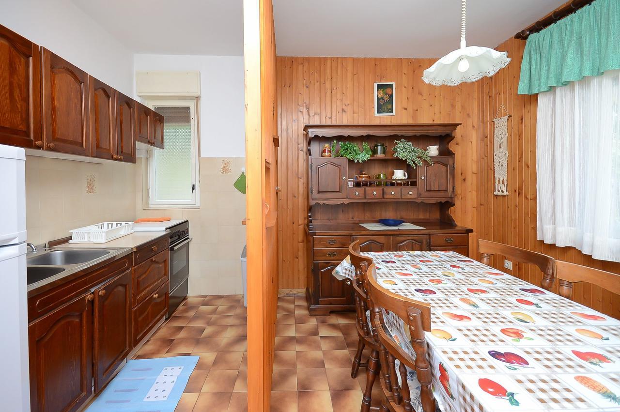 Apartments Mladen Jelica Ічичі Екстер'єр фото